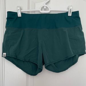Oiselle Toolbelt Roga Shorts